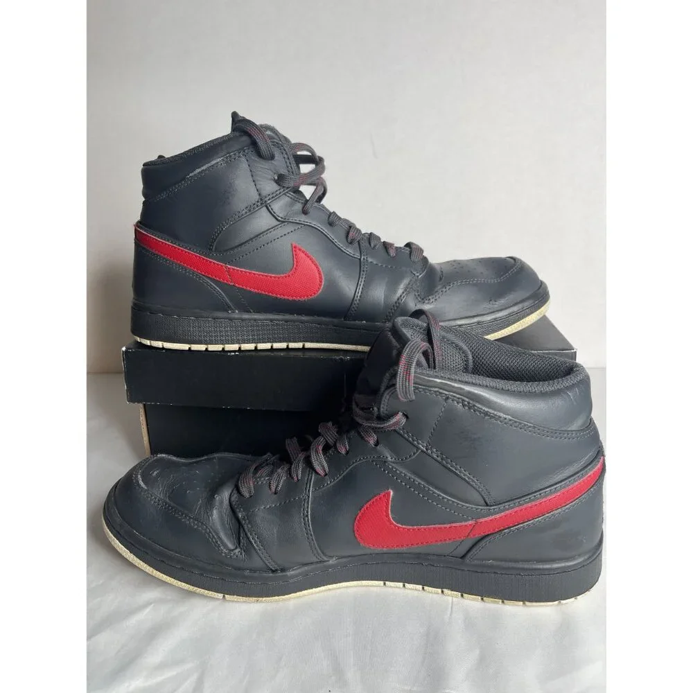 Men's Nike Air Jordan 1 Retro Mid Anthracite Gym Red Gray (554724-045) Size 11.5